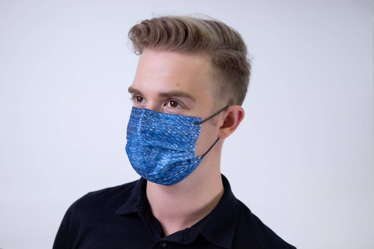 藍色毛衣 Blue Knitwear